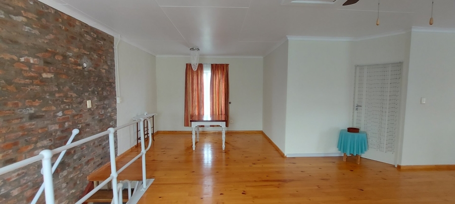 2 Bedroom Property for Sale in Albertinia Western Cape